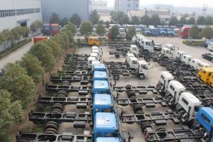 供開(kāi)瑞新款流動(dòng)售貨車 廂體尺寸長(zhǎng)2.9米、寬1.73米、高1.82米